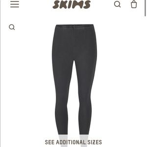 Skims leggings